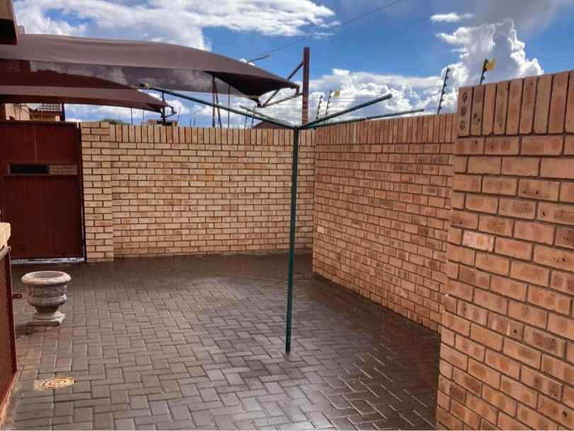 2 Bedroom Property for Sale in Cassandra Northern Cape